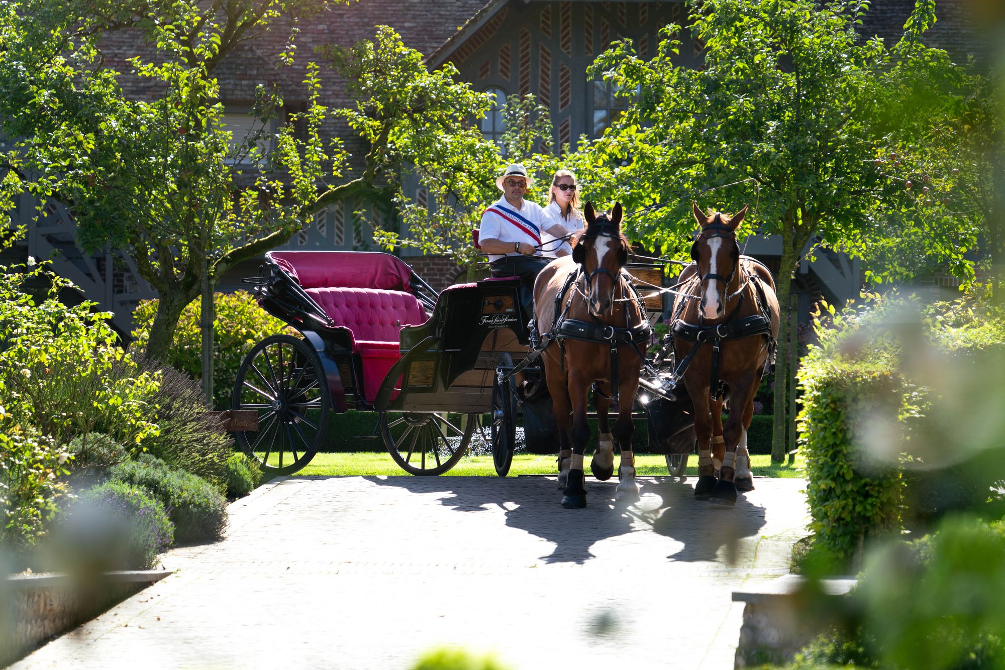 French Flair Normandy la ferme saint siméon horse riding