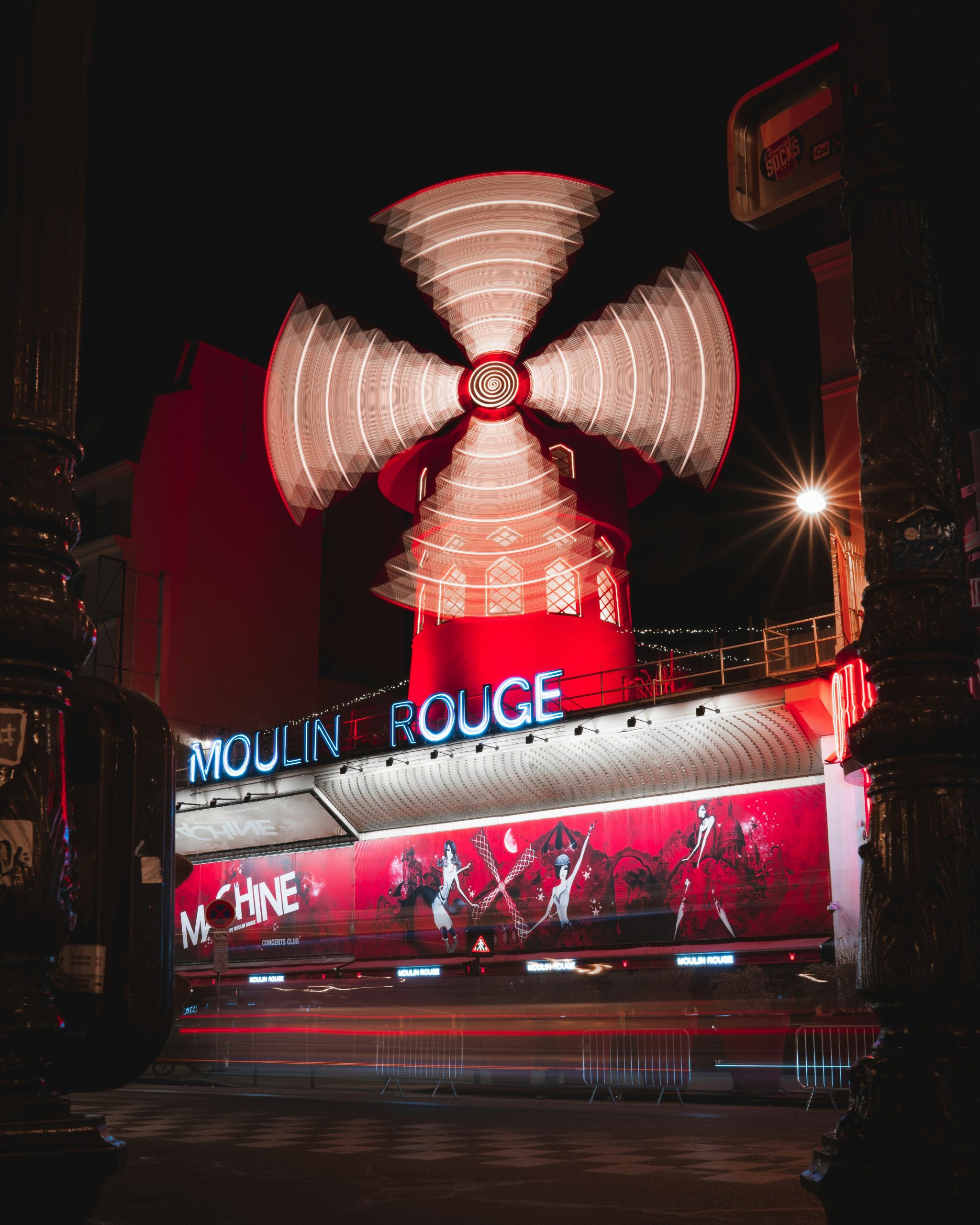 French Flair moulin rouge